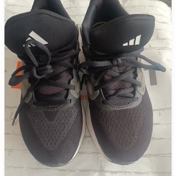 Adidas Ayakkabısındaki Renk Uyumsuzluğu Ve Ücret İadesi Talebi