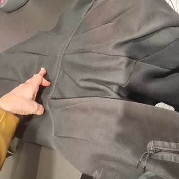 Kısa Sürede Renk Açılan Nike Kapüşonlu Ceket İçin Değişim Reddi