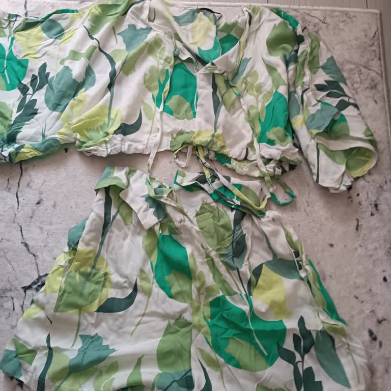 Roza Butik'ten Kapıda Nakit Ödemeli Alışverişte İade Reddi