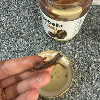 Sürülebilir Çikolatada Yabancı Cisim Tespiti Ve Sağlık Riski