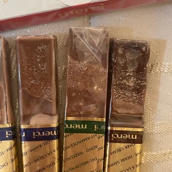 Migros'tan Satın Aldığım Merci Çikolatasının Bozulmuş Tadı Ve Görünümü