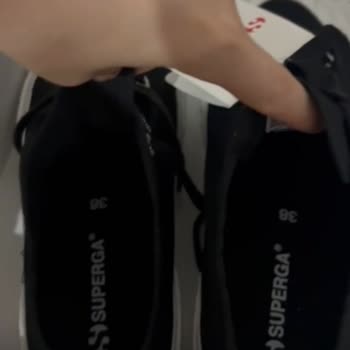 Superga Kırık Kutu Ve Yanlış Bedenli Ayakkabılar Müşteri Hizmetlerinden Yanıtsız