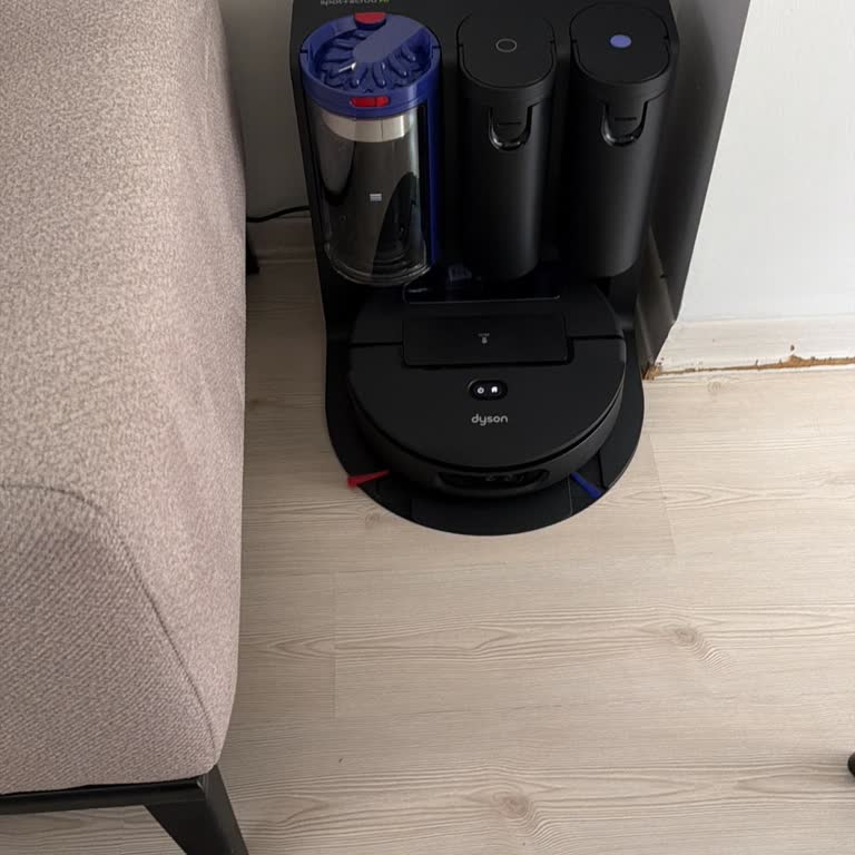 Dyson Robot Süpürge Geri Döndüğünde Çizik Ve Filtre Arızasıyla Gelen Ürün İçin Değişim Talebi