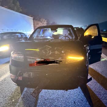 Opel Servisinde Dokuz Aylık Tamir Bekleyişi Ve İletişimsizlik