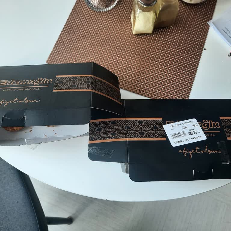 Mimaroba Edemoğlu Fırın Bayat Kurabiye Sattı!