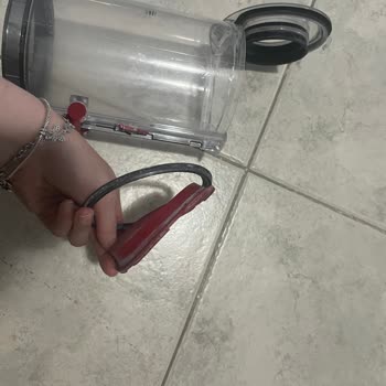 Dyson Süpürge Plastik Halkası Kendiliğinden Çıktı, Ücretsiz Parça Talebi