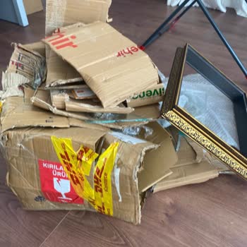 DHL Kargo’da Kırık Ürün Ve Hasar Formu Hatası
