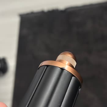Dayson Airwrap Saç Şekillendiricide Renk Atması İçin Ücretsiz Değişim Talebi