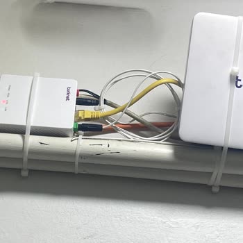 Planlı Bildirim Olmadan Uzun Süreli İnternet Kesintisi Ve Cevapsız Müşteri Hizmetleri