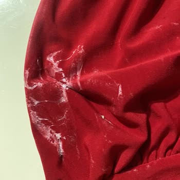 Cherylift Cildimi Tahriş Eden Ve Kıyafetlerime Zarar Veren Yapışkanlı Sütyen İçin Tam İade Talebi