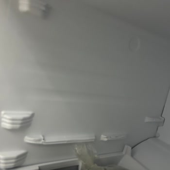 Beko Buzdolabının Dondurucu Kapak Arızası Ve Sıfır Değişim Talebi