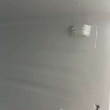 Beko Buzdolabının Dondurucu Kapak Arızası Ve Sıfır Değişim Talebi