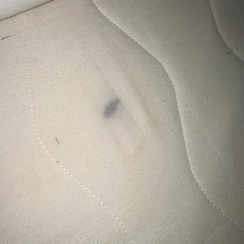 Yatağın Üst Yüzeyinde Mor Leke Ve Üretim Hatası Şikayeti