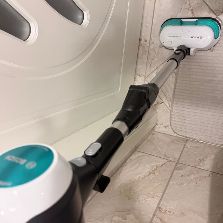 Bosch Dikey Süpürgenin Su Vermemesi Ve Toz Dökmesi