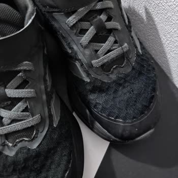 Adidas Çocuk Ayakkabısında 1 Ay İçinde Tüylenme Ve Açılma: Ücretsiz Değişim Talebi