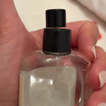 Mad Parfüm Şişesinde Hatalı Pompa Mekanizması Nedeniyle Değişim Talebi
