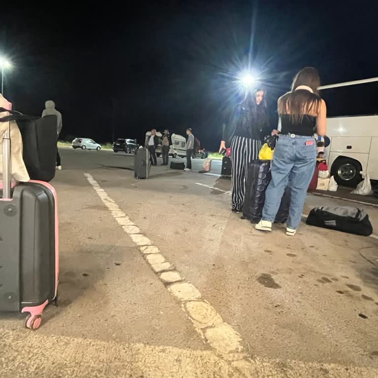 Gecikmeli Ve Arızalı Otobüs, Bilgilendirme Yok, Tam Ücret İadesi Talebi