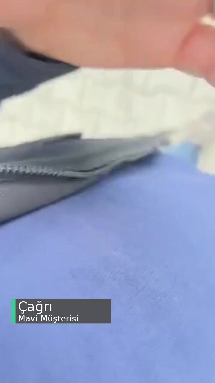 Mavi Tişört Tek Giyimde Delindi videonun kapak resmi