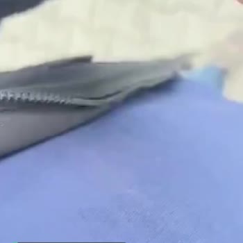 Mavi Tişört Tek Giyimde Delindi