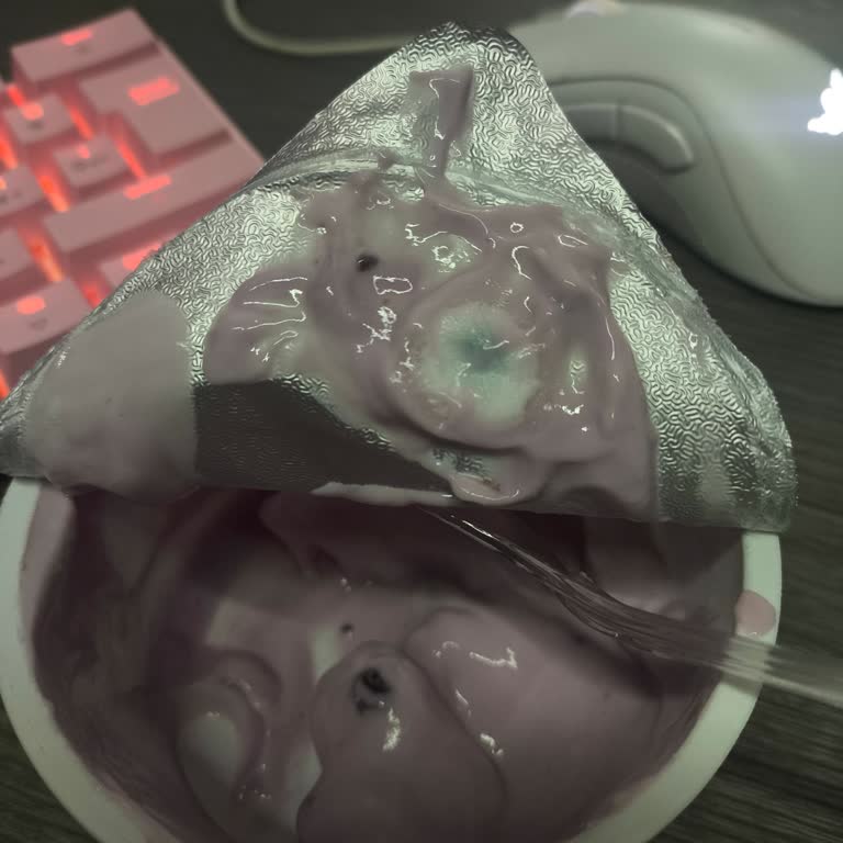 Tarih Geçmemiş Süt Ürünün Küflü Olması