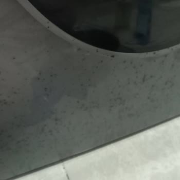 Çamaşır Makinesinde Boya Atması Üretim Hatası Ve Satıcı Sorumluluk Reddi