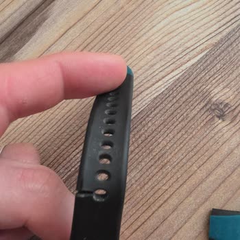 Decathlon Merter Mağazasında Satın Alınan Saatin Kordonu Koptu, Yedek Parça Yok