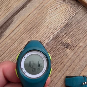 Decathlon Merter Mağazasında Satın Alınan Saatin Kordonu Koptu, Yedek Parça Yok
