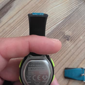 Decathlon Merter Mağazasında Satın Alınan Saatin Kordonu Koptu, Yedek Parça Yok