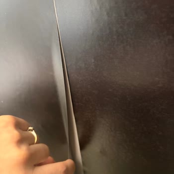 Duvar Kaplama Kağıtları Çözülüyor, Satıcı İadeyi Reddetti