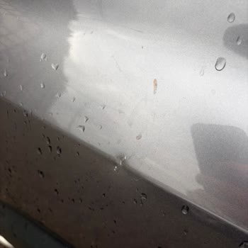Renault Yetkili Servisinde Yan Sanayi Cam Takılması Ve Ek Hasarlarla Teslim Edilmesi