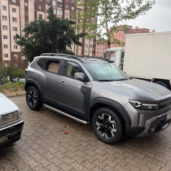 Renault Yetkili Servisinde Yan Sanayi Cam Takılması Ve Ek Hasarlarla Teslim Edilmesi