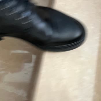 Derimod Ürün İncelemesinde Sorun Ve Deri Yıpranması