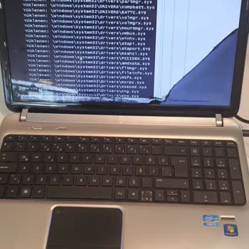 Kargo Şiddetli Darbe Sonucu Laptop Parçalanmış, Letgo’dan Tazminat Talebi