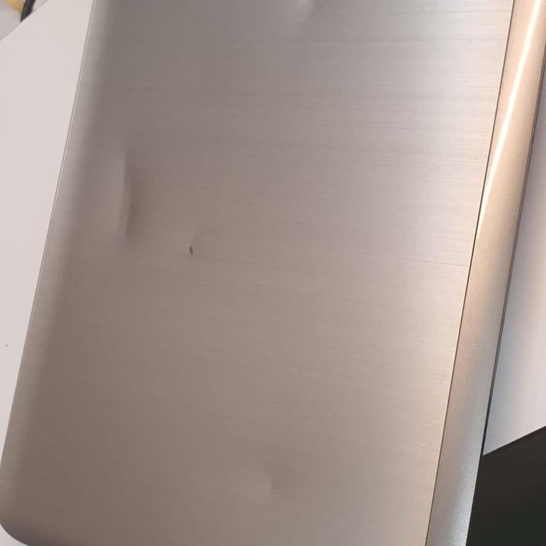 Kargo Şiddetli Darbe Sonucu Laptop Parçalanmış, Letgo’dan Tazminat Talebi