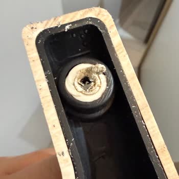 Mondi Home Şifonyer Değişiminde Uzun Süre, Zarar Görmüş Ayaklar Ve Arızalı Çekmeceler
