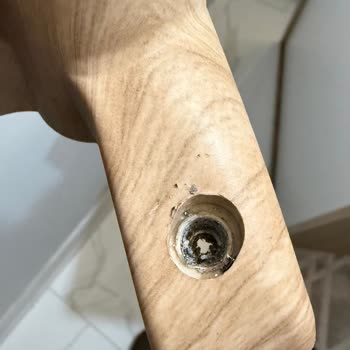 Mondi Home Şifonyer Değişiminde Uzun Süre, Zarar Görmüş Ayaklar Ve Arızalı Çekmeceler