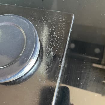 Bosch Ankastre Ocak Cam Lekesi Ve 900 TL Servis Ücreti İtirazı