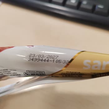 Migros MJet Ürününün İçindeki Ceviz Kabuğu Dişimi Yaraladı