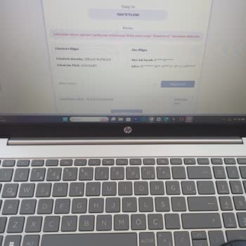 Ziraat Bankası Kartı Tesliminde Yanıltıcı Bildirim Ve Kuryenet Müşteri Hizmetlerinde Çözüm Eksikliği