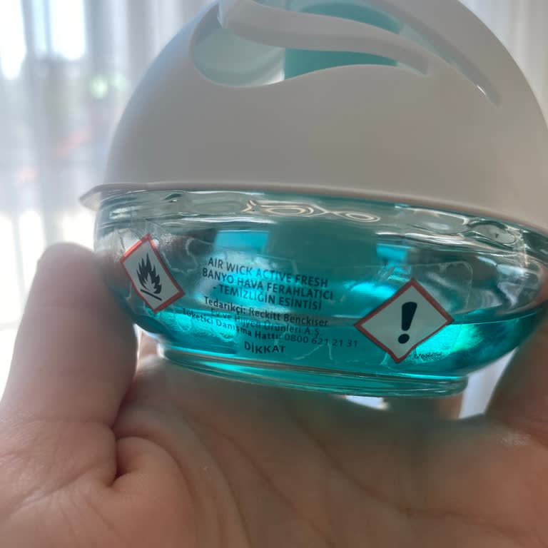 Air Wick Banyo Ferahlatıcı Üründe Şiddetli Limon Ve Alkol Kokusu Şikayeti
