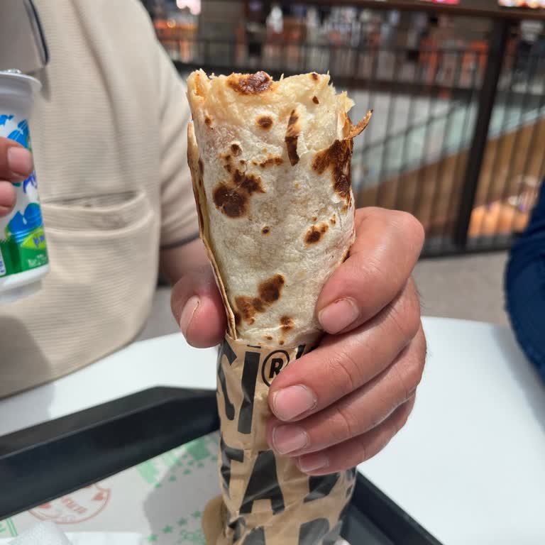 Az Döner Miktarı Ve Yetersiz Müşteri Hizmeti