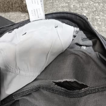 Mavi Marcus Jean Pantolonunda Kısa Sürede Yırtılma Ve Değişim Talebi