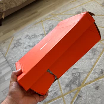 Defolu Nike Ayakkabı Ve Kötü Paketleme Online İade Sınırlaması Güveni Sarsıyor