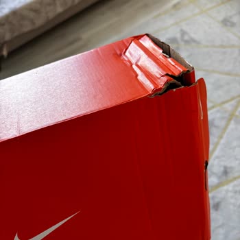 Defolu Nike Ayakkabı Ve Kötü Paketleme Online İade Sınırlaması Güveni Sarsıyor