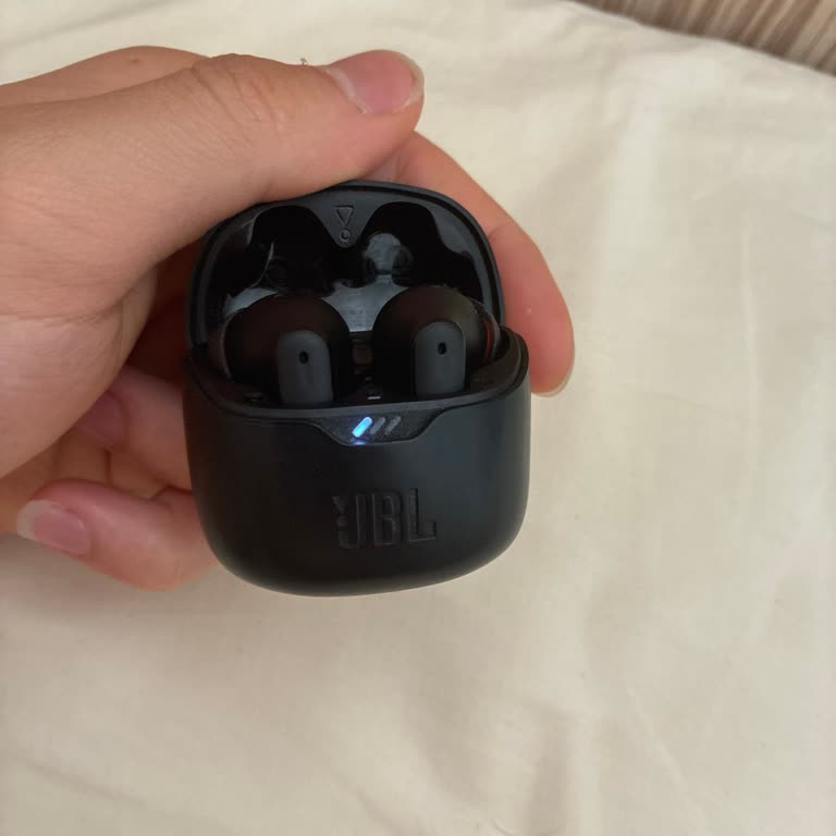 JBL Tune Flex Açık Kulak Ucu Eksikliği Ve Yedek Parça Talebi