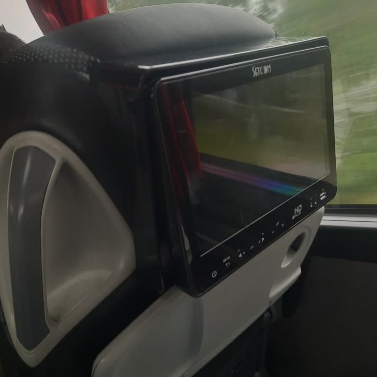 Giresun Seyahat Otobüsünde Şarj Ve TV Hizmetlerinin Yokluğu