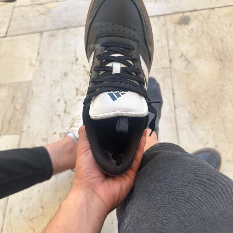 Adidas Sneaker İç Astarı Erken Yırtıldı Ve Garanti Reddi