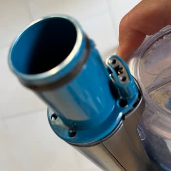 Philips 8000 Dik Süpürge Başlığı 1,5 Ayda Kırıldı, Yedek Parça Ve Destek Yok