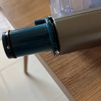 Philips 8000 Dik Süpürge Başlığı 1,5 Ayda Kırıldı, Yedek Parça Ve Destek Yok