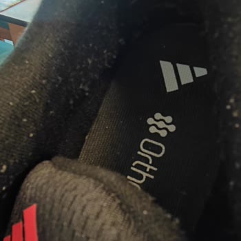 Adidas Ayakkabısının Topuk Bölümünde Erken Tiftiklenme Ve Değişim İsteği